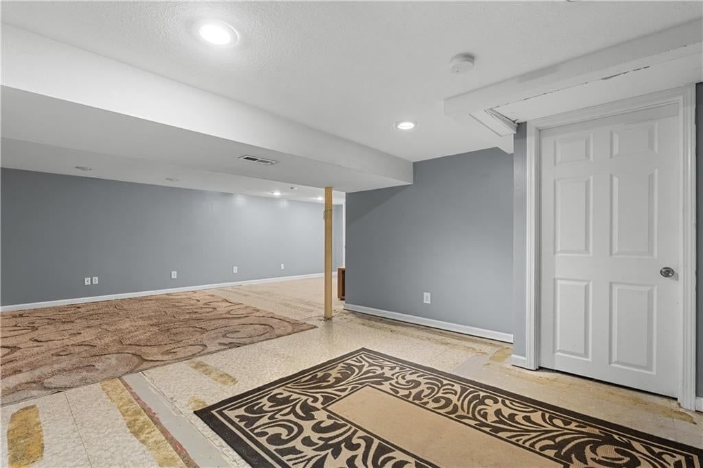102 Highland Drive — photo 17