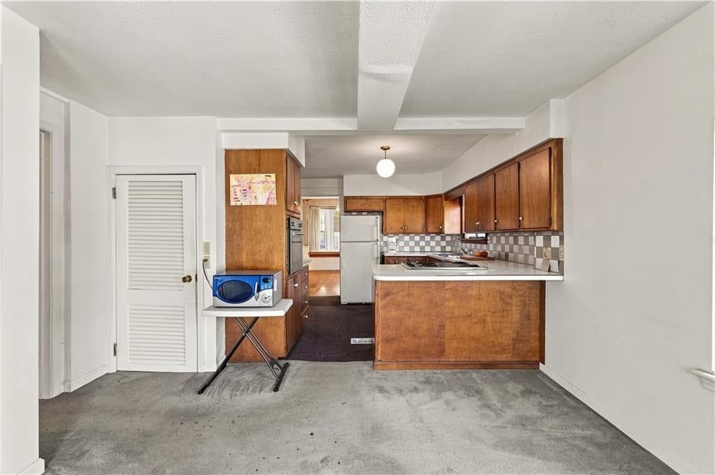 40 E 52nd Street — photo 15