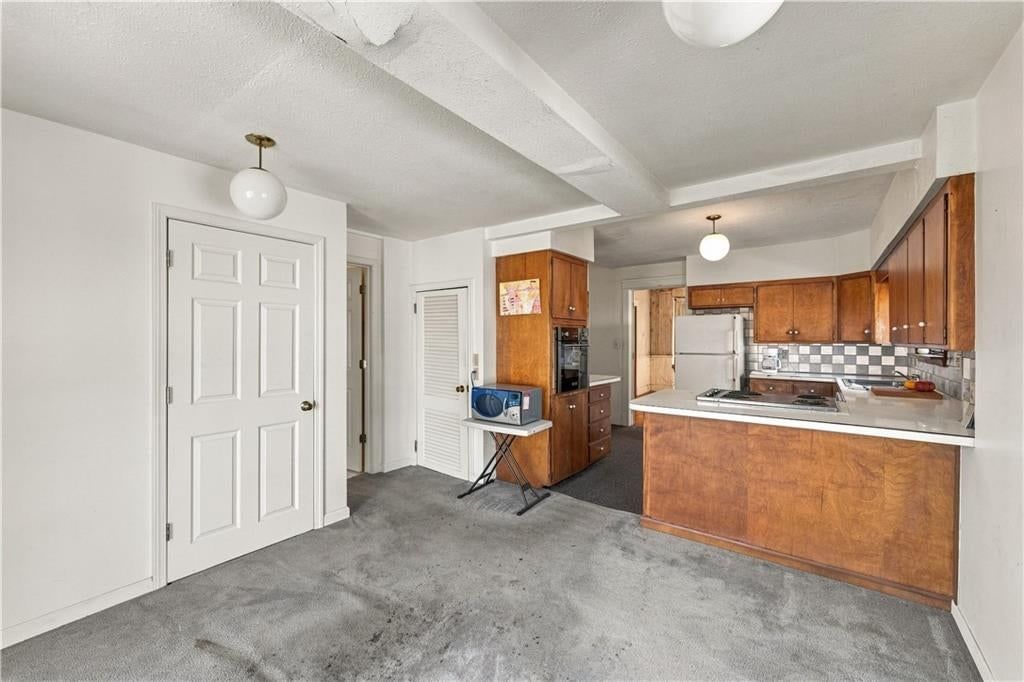 40 E 52nd Street — photo 19
