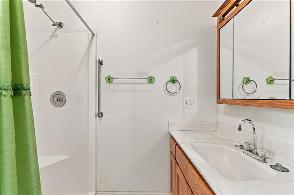 40 E 52nd Street — photo 24