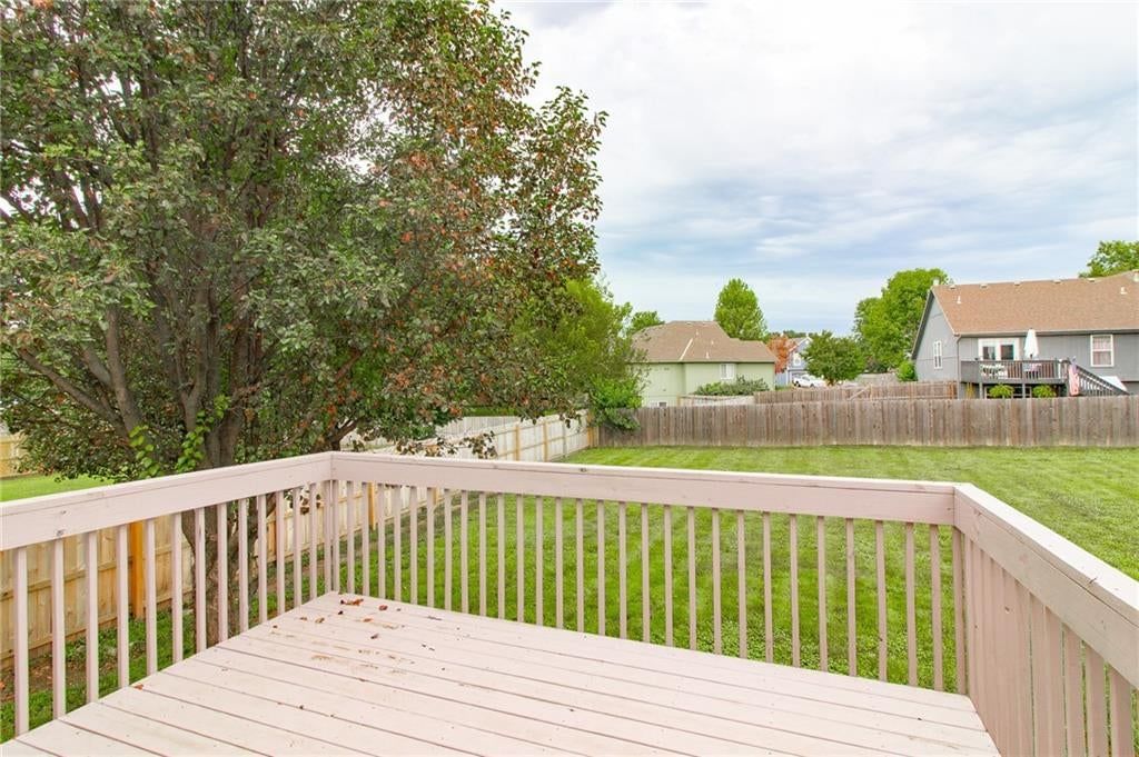 908 SE 14th Street — photo 35