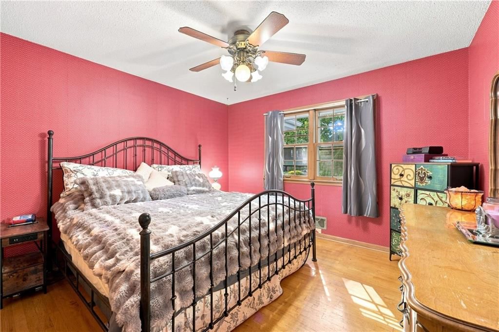 5207 Spring Avenue — photo 12