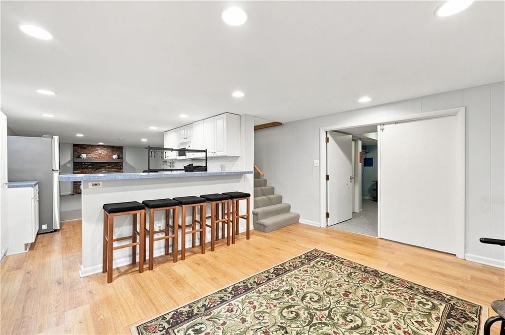 5207 Spring Avenue — photo 16