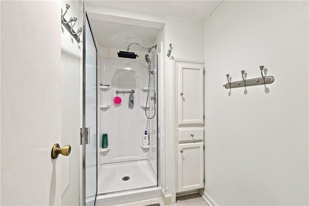 5207 Spring Avenue — photo 28