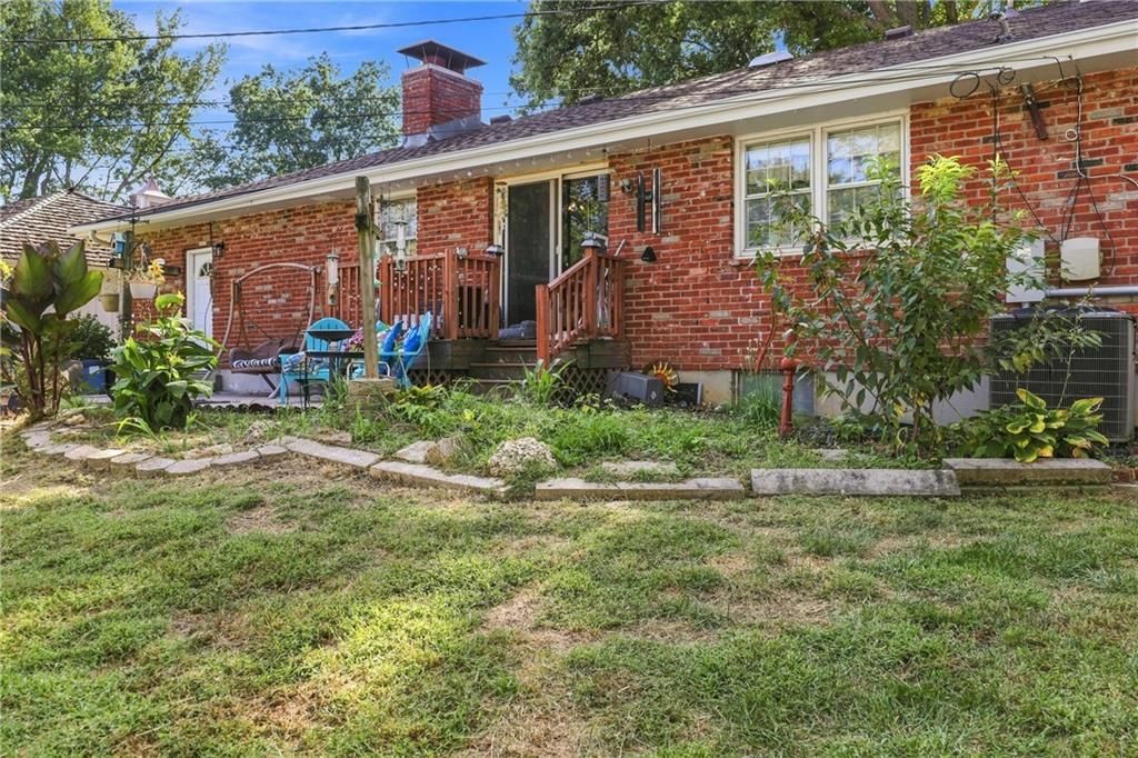 5207 Spring Avenue — photo 33