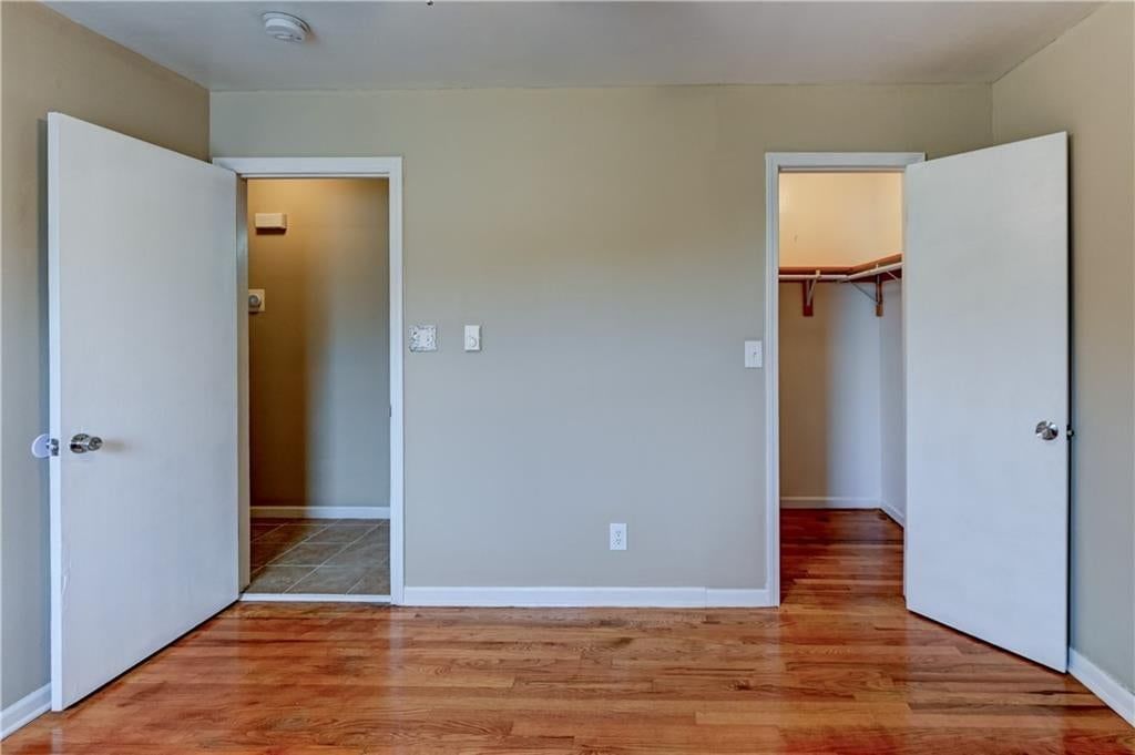 Photo 18 of 52 - 218 SW Opal Drive, Lee's Summit, MO 64081