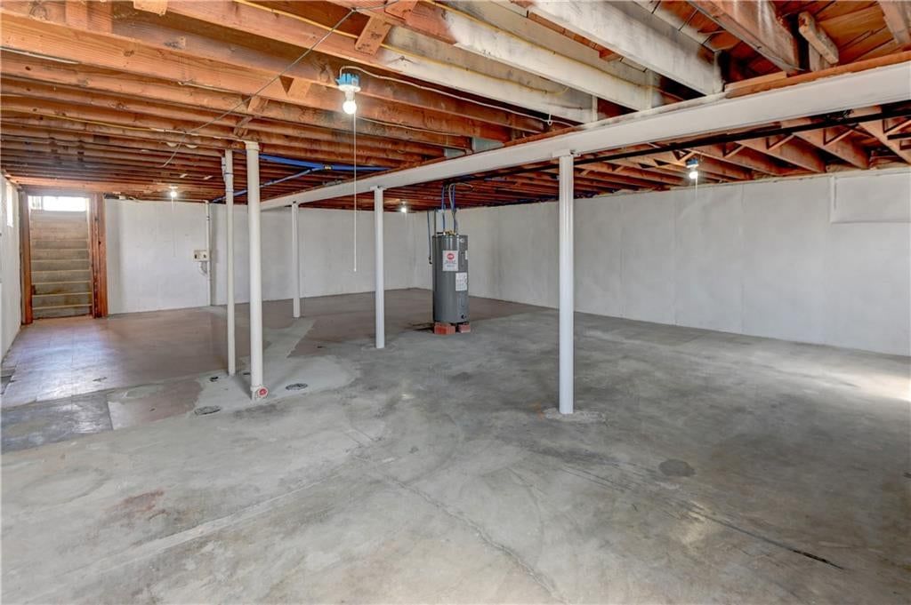 Photo 42 of 52 - 218 SW Opal Drive, Lee's Summit, MO 64081