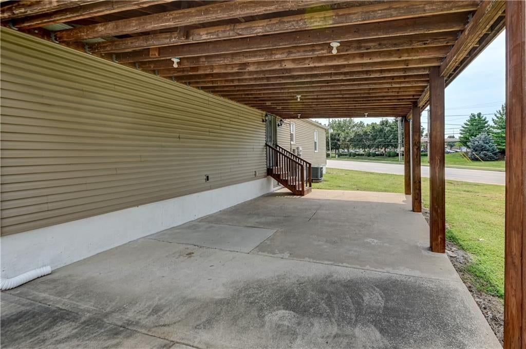 Photo 45 of 52 - 218 SW Opal Drive, Lee's Summit, MO 64081