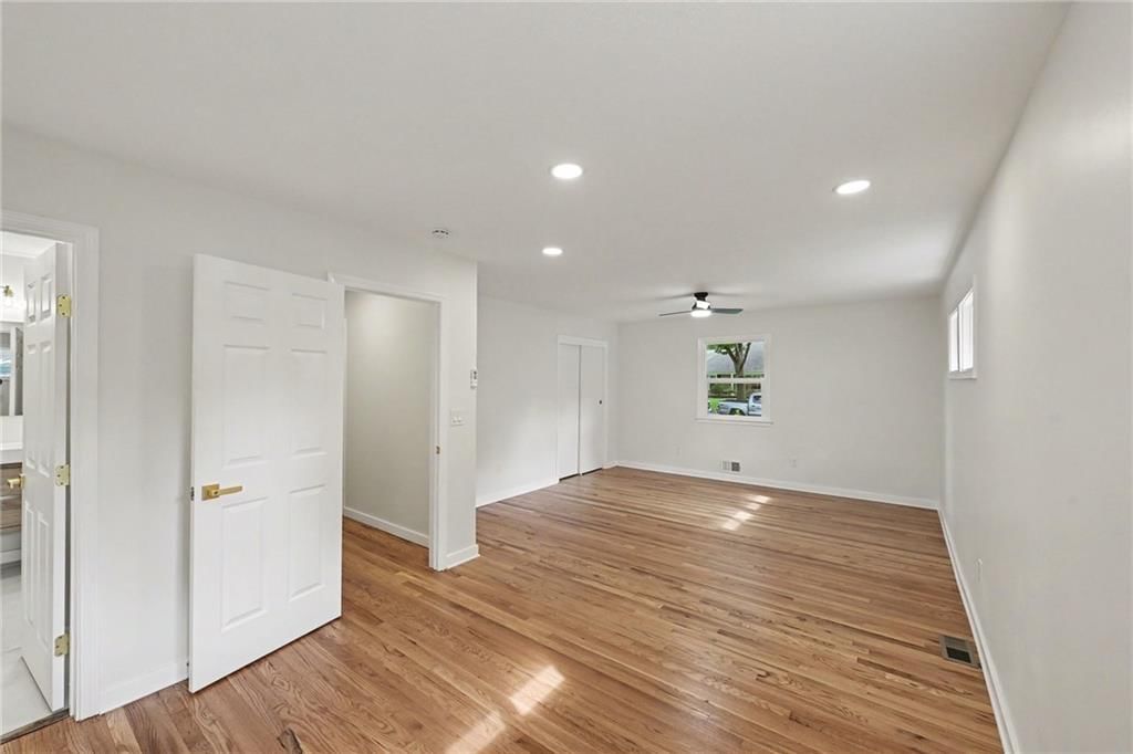 3515 W 93rd Street — photo 13