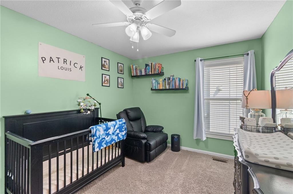 405 SW Gentry Lane — photo 9