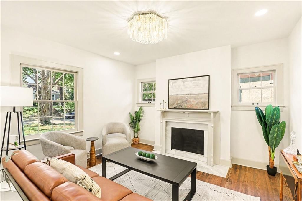 5605 Kenwood Avenue — photo 14