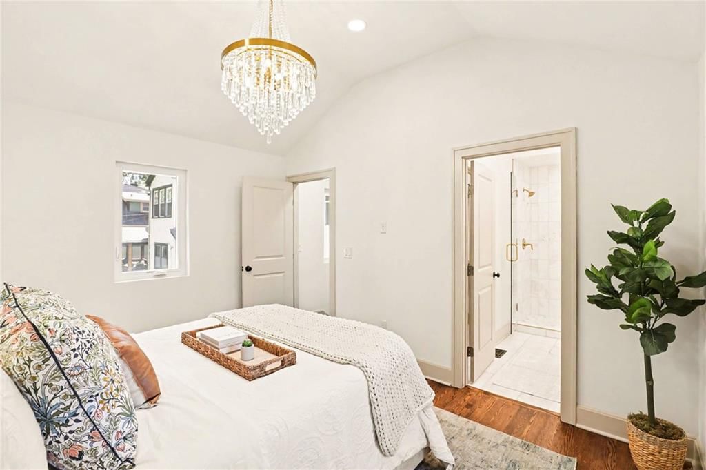 5605 Kenwood Avenue — photo 24