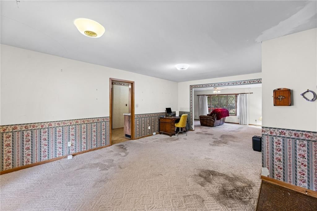 940 S Ash Street — photo 14