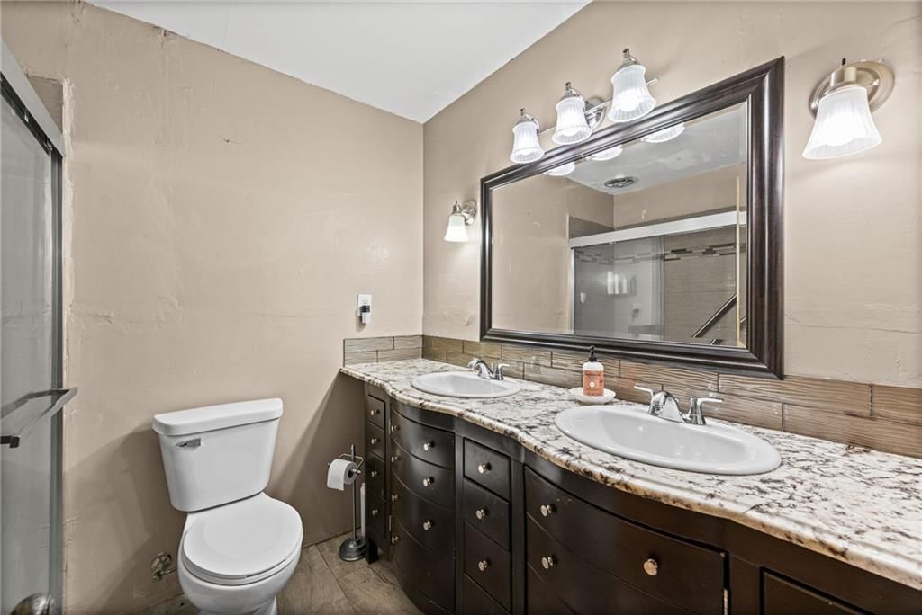 940 S Ash Street — photo 24