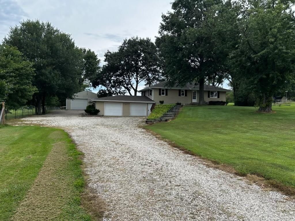 13744 Archer Road, Bonner Springs, KS