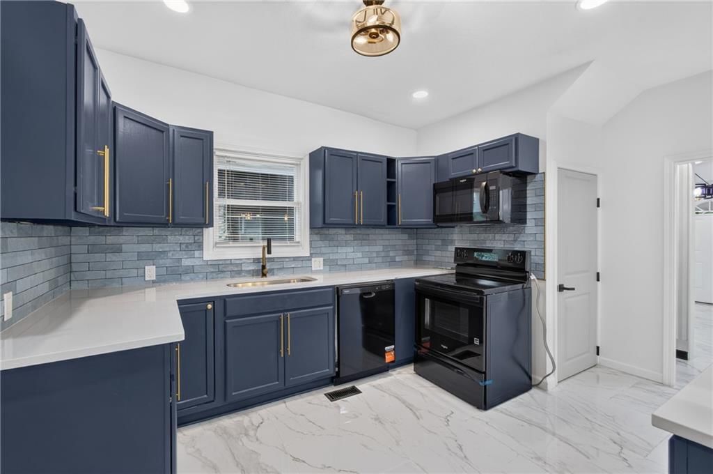 3328 Prospect Avenue — photo 32
