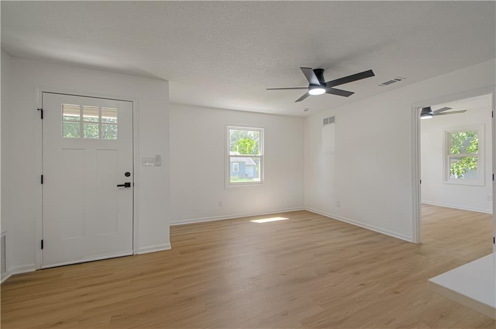 908 NE 44th Street — photo 5