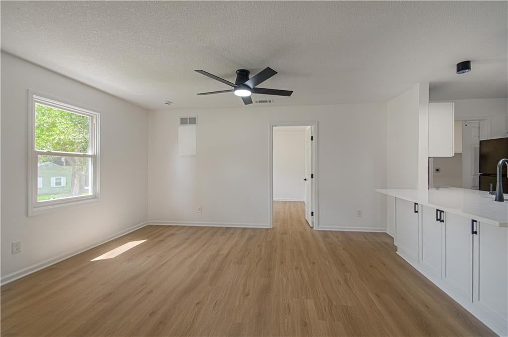 908 NE 44th Street — photo 6