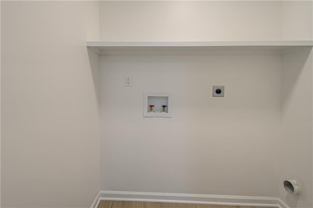 908 NE 44th Street — photo 13