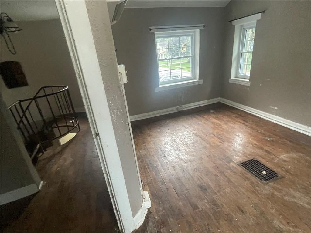 307 S Water Street — photo 5
