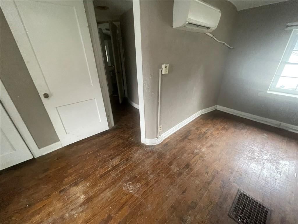 307 S Water Street — photo 8