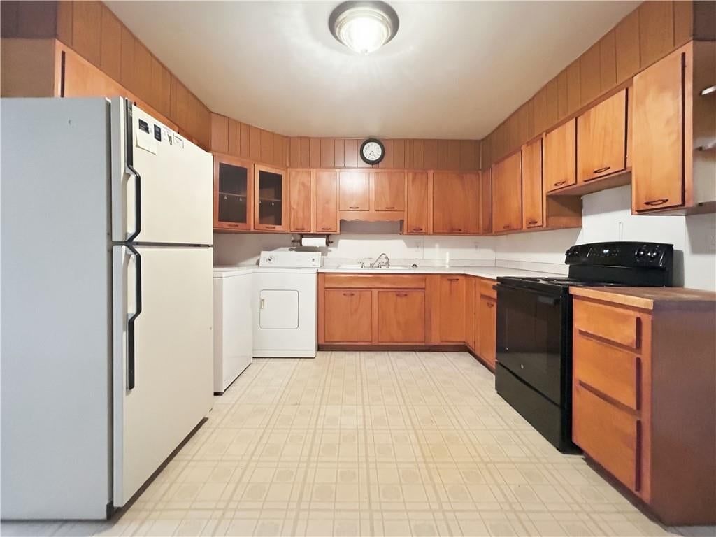 White trim at 505 NE 67th Terrace, Gladstone, MO 64118