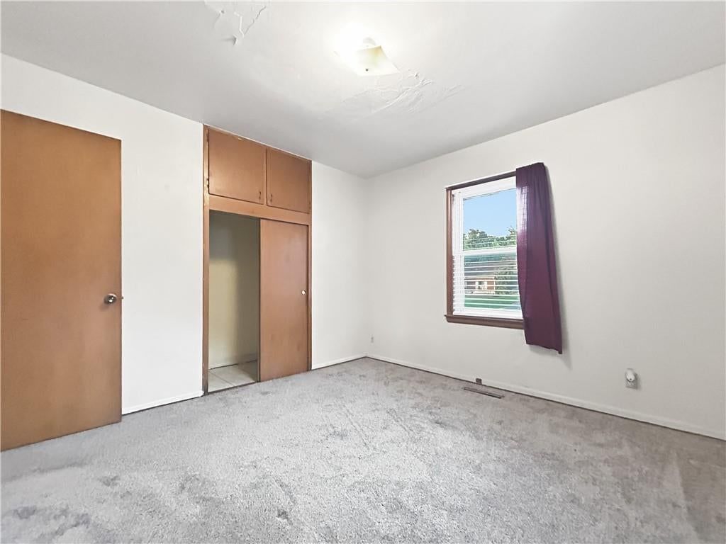 Photo 9 of 18 - 505 NE 67th Terrace, Gladstone, MO 64118