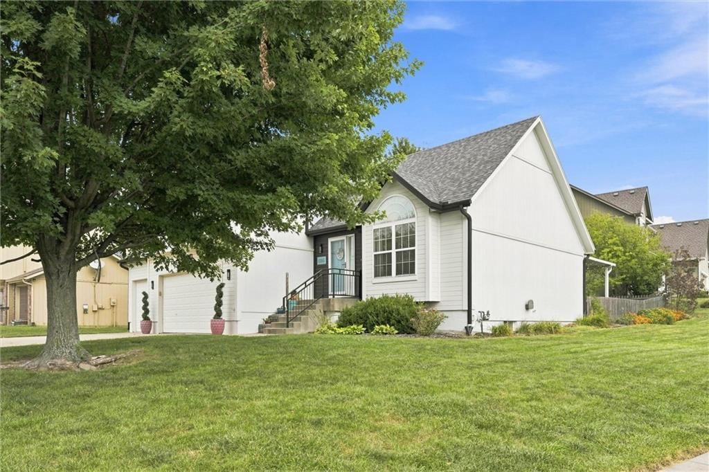2305 SW PHEASANT Trail — photo 4