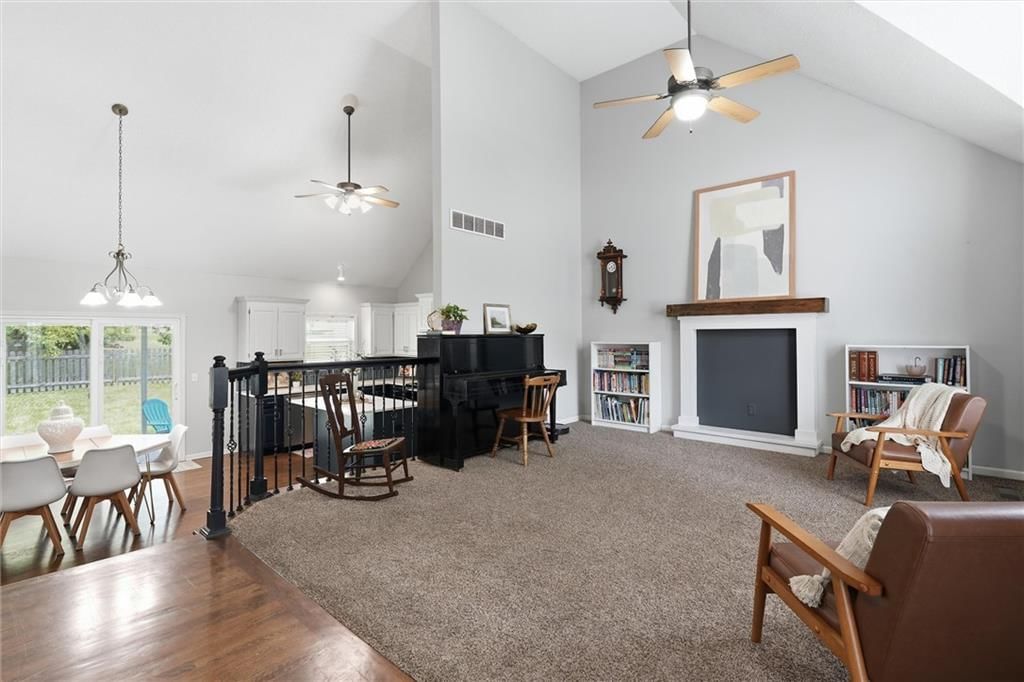 2305 SW PHEASANT Trail — photo 5