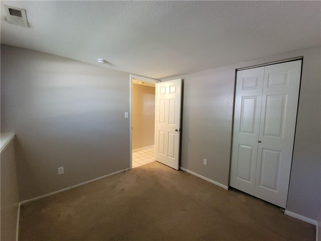 Photo 19 of 29, 205 NE Westwind Drive, Lee's Summit, MO 64086