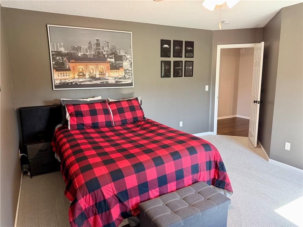 18814 S Greenway Street — photo 30