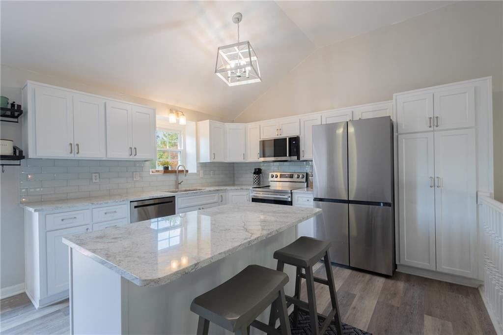 128 SW Tess Court — photo 11