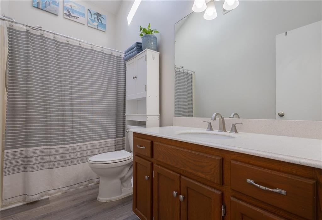 128 SW Tess Court — photo 18