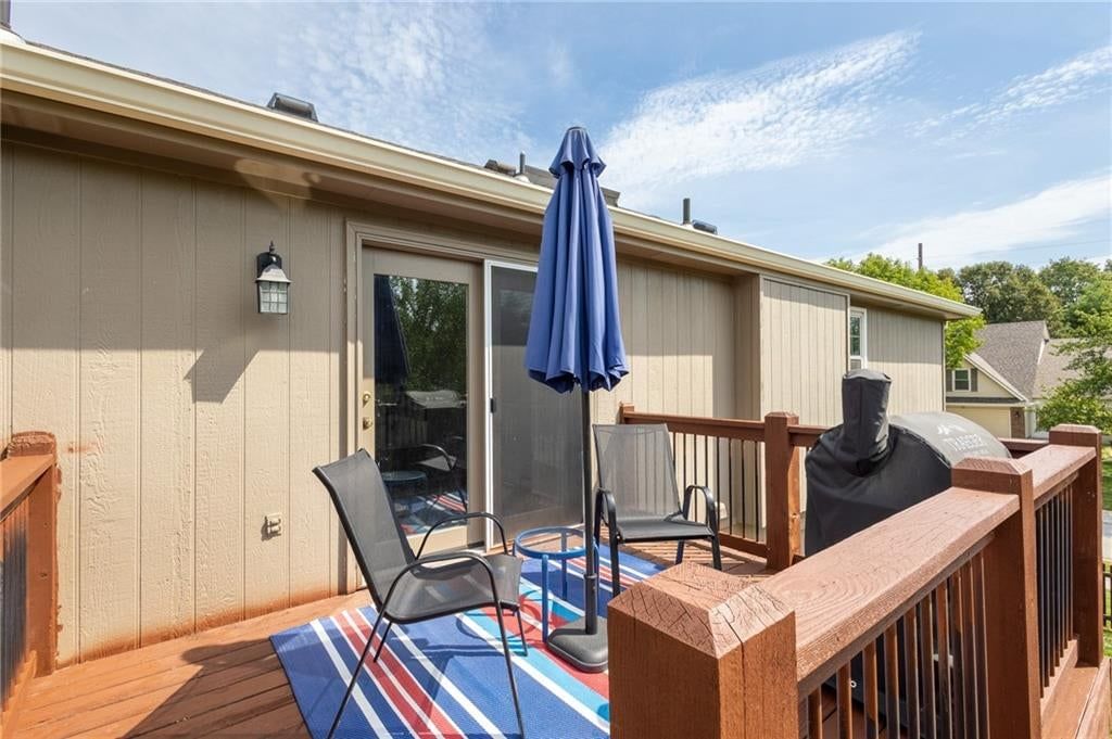 128 SW Tess Court — photo 27