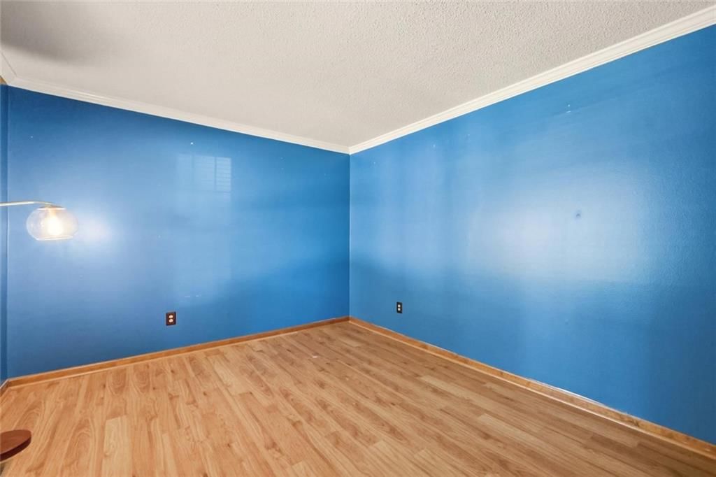 Photo 27 of 63 - 6112 N Strathbury Avenue, Kansas City, MO 64151