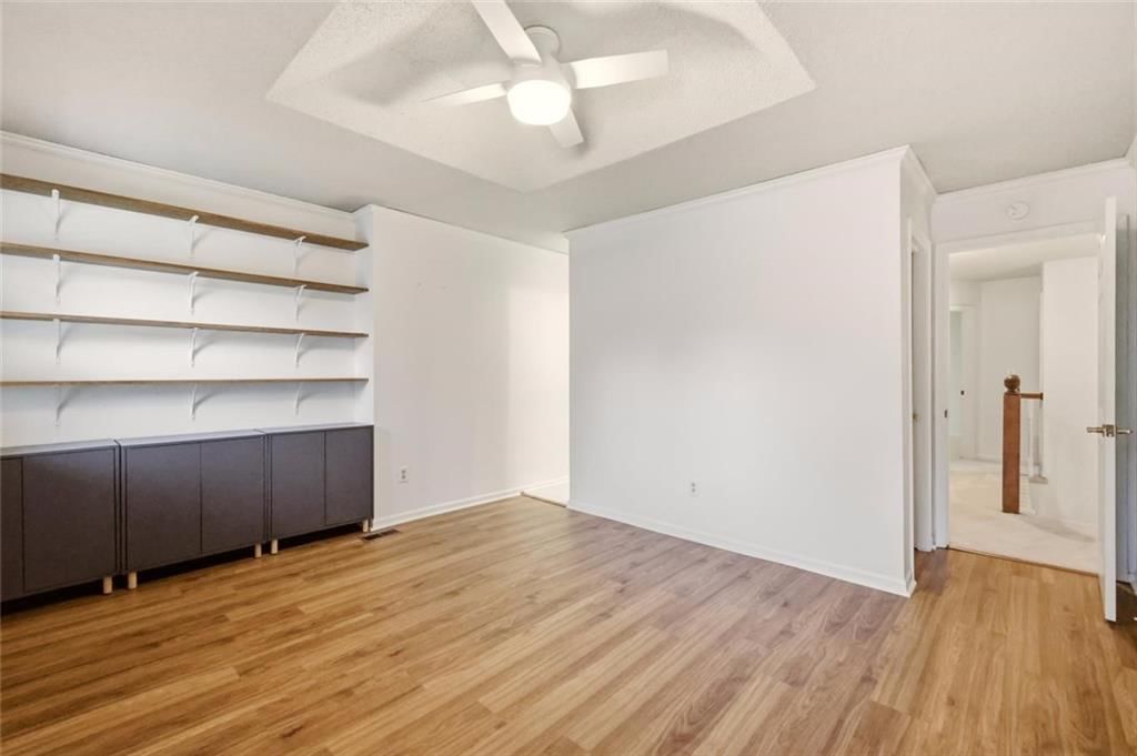 Photo 34 of 63 - 6112 N Strathbury Avenue, Kansas City, MO 64151