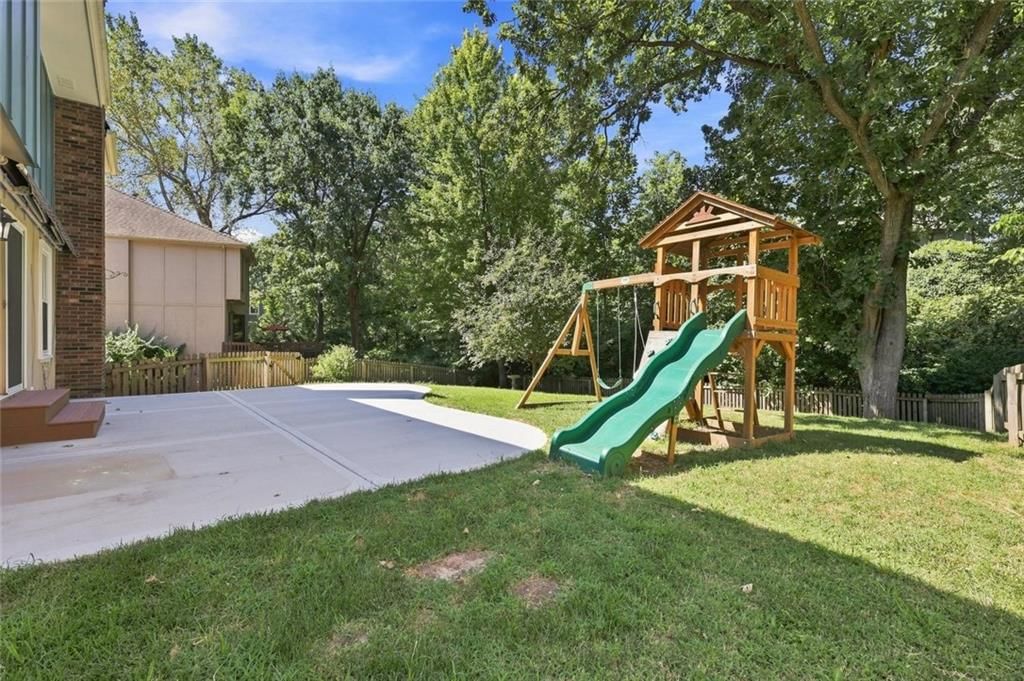Photo 56 of 63 - 6112 N Strathbury Avenue, Kansas City, MO 64151