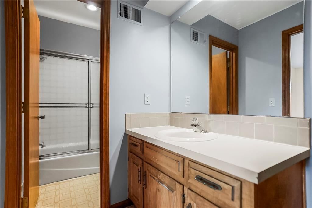 11004 W 120th Terrace — photo 54