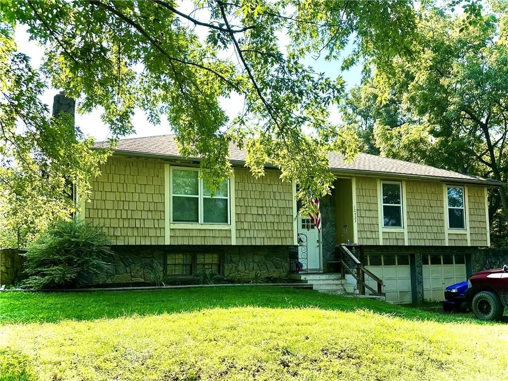 12723 Cave Lane, Excelsior Springs, MO