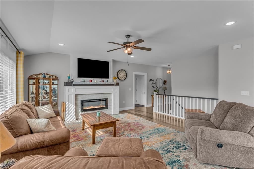 4814 Nature Avenue — photo 22