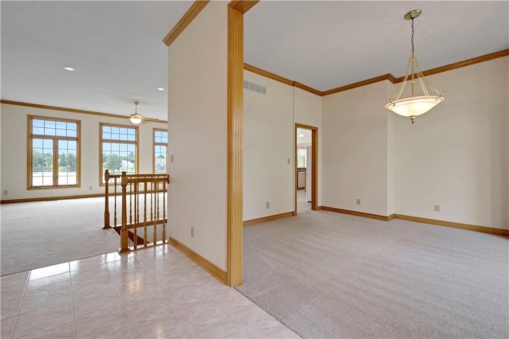 15613 Cedar Lane, Basehor, KS: listing photo 3