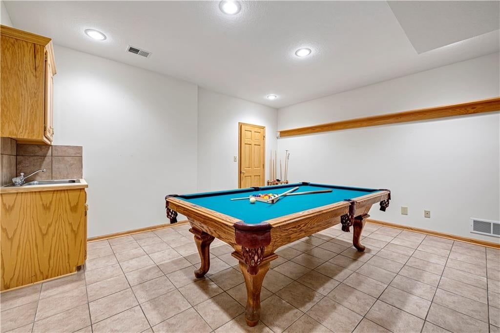 Photo 34 of 39 - 15613 Cedar Lane, Basehor, KS 66007