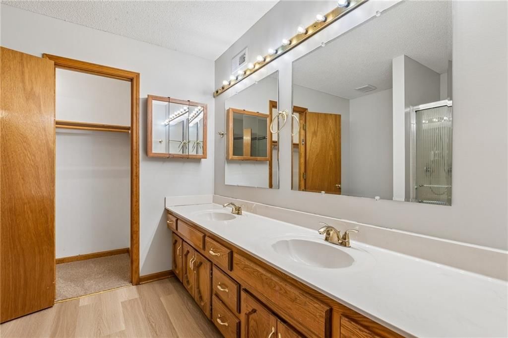 412 SE HAMILTON Court — photo 13