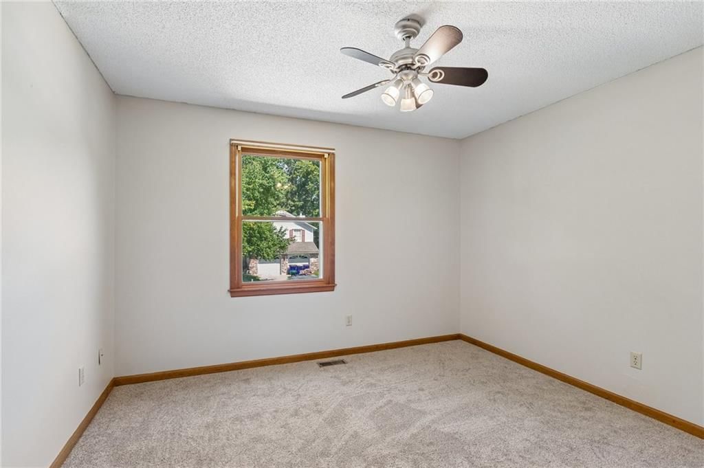 412 SE HAMILTON Court — photo 21