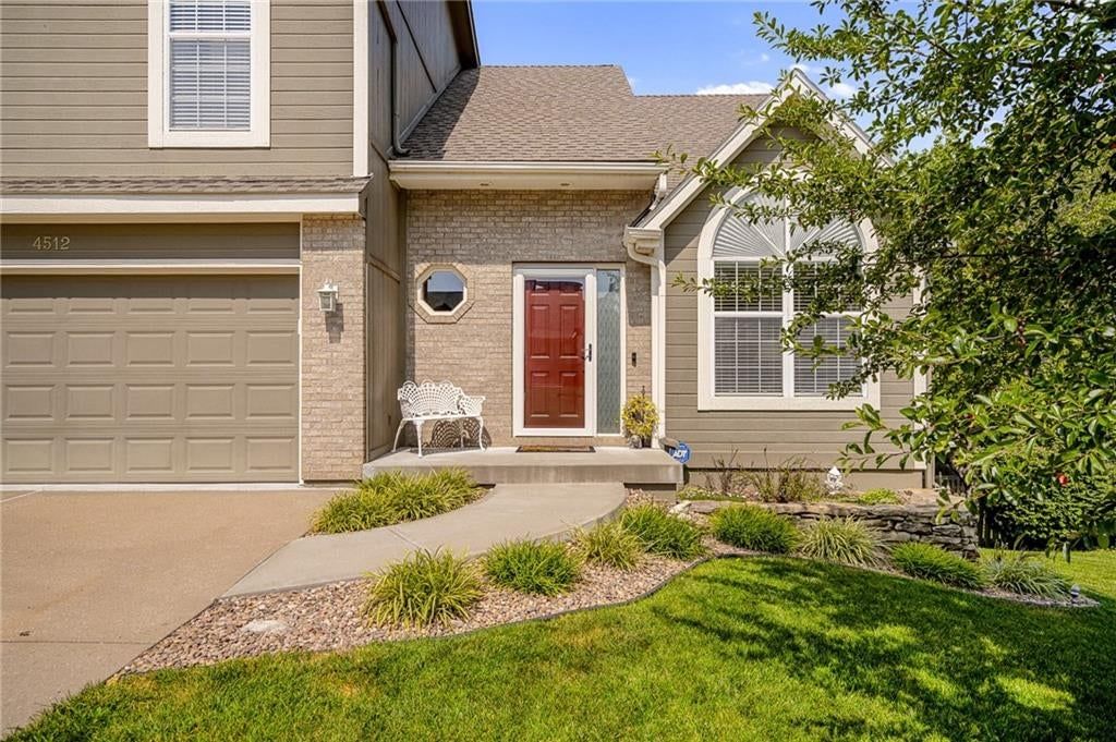 4512 NE Webster Drive — photo 3