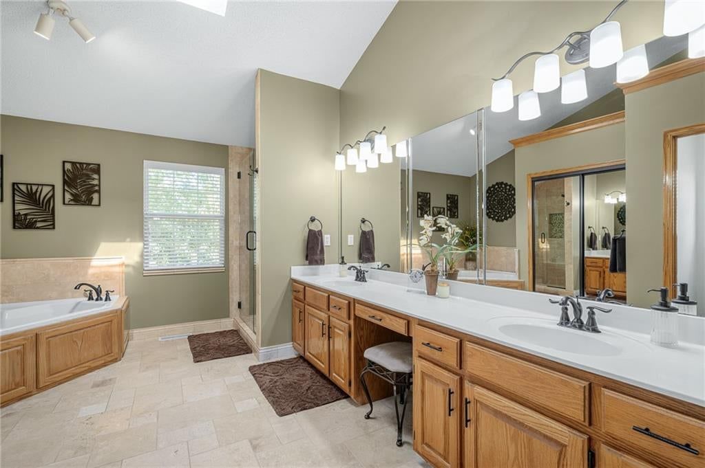 4512 NE Webster Drive — photo 23