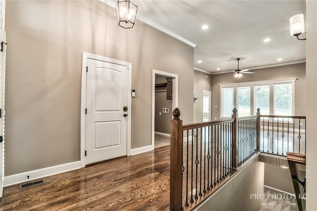 Photo 7 of 40 - 2003 Creek View Lane, Raymore, MO 64083