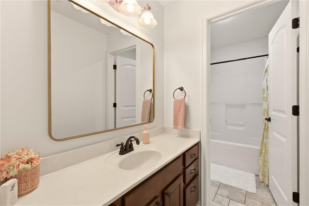 20207 NE 102nd Street — photo 34
