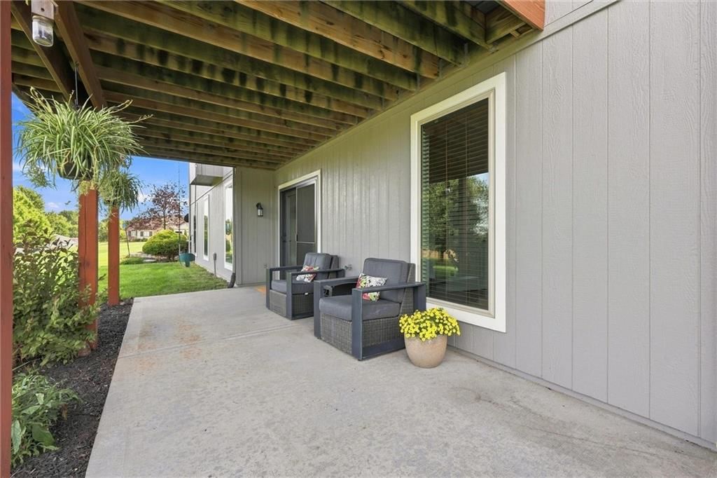 20207 NE 102nd Street — photo 59