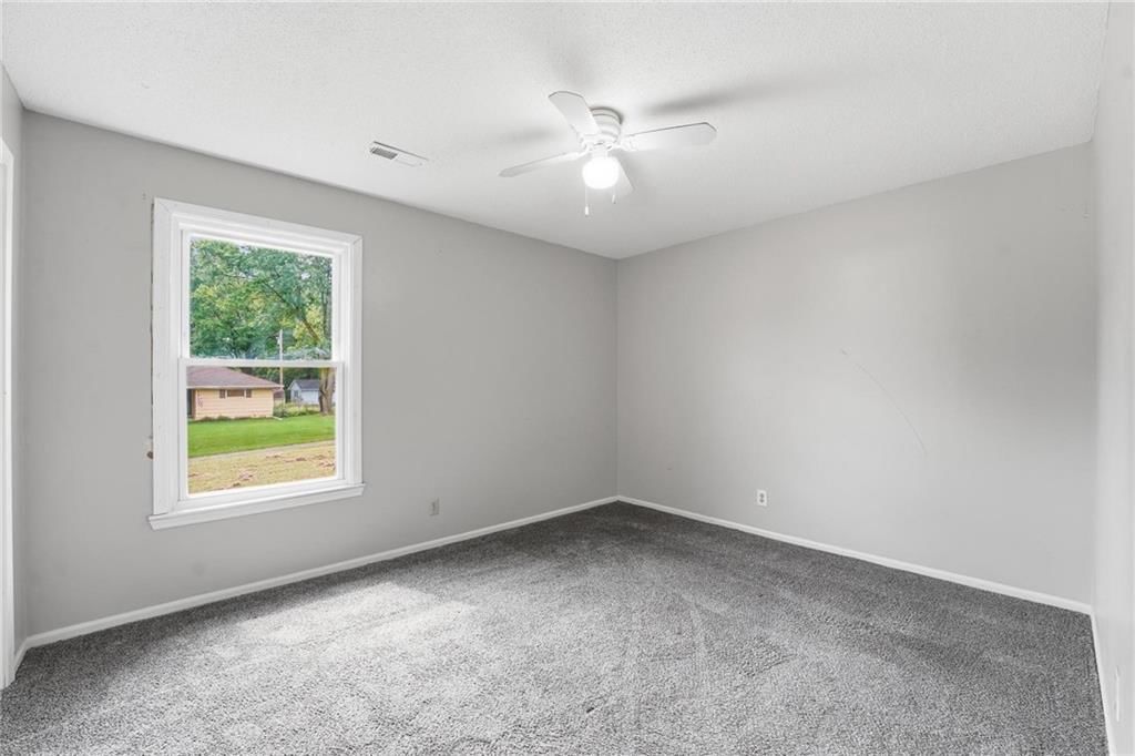 1404 Shawnee Street — photo 13